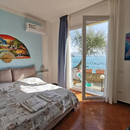 Affittacamere La Palafitta Porto Venere