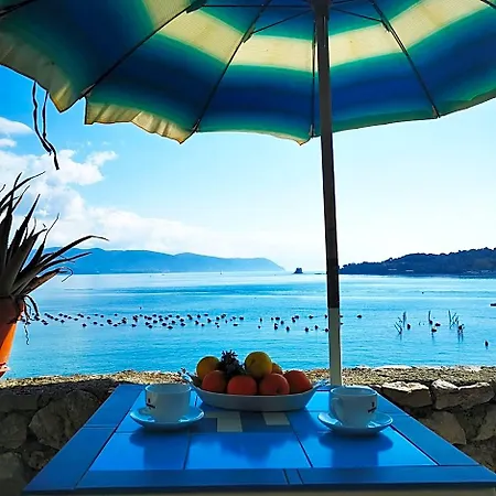 La Palafitta Bed & Breakfast Porto Venere